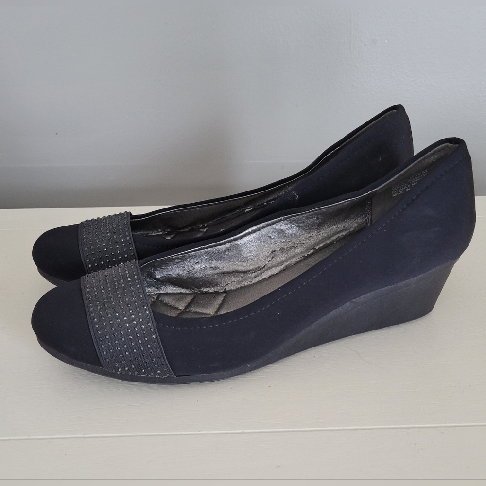 Andrew Geller black wedge shoes